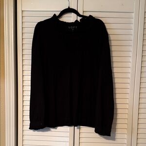 LOFT Cute Black Top